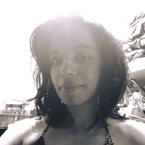 Meet your Posher, Roxanne - Picture 1 of 1